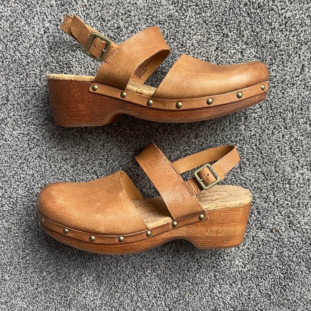 Kork-Ease Sayda Clogs size 9